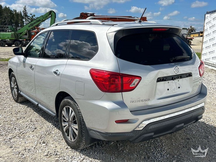 2018-nissan-pathfinder-image-4