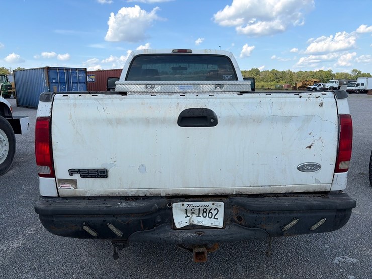 2001-ford-f250-xl-image-6