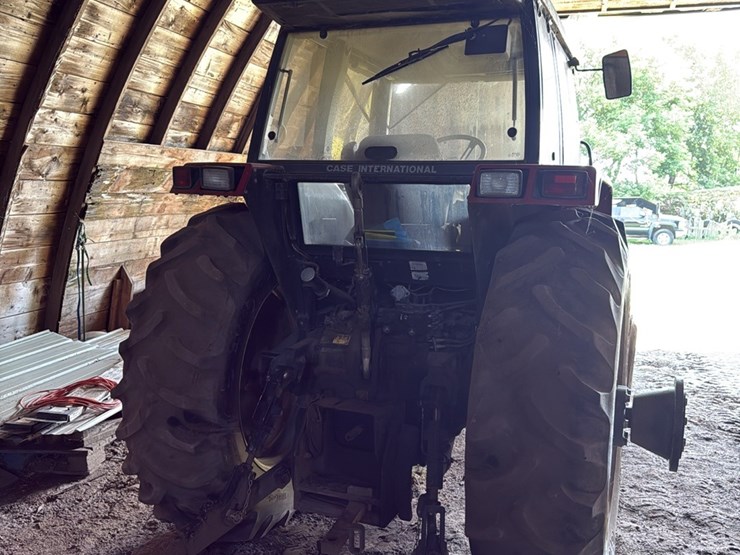 case-ih-5140-image-4