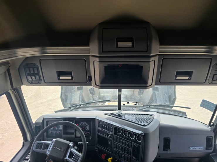 #25251-•-2020-mack-anthem-semi-sleeper-truck-image-67
