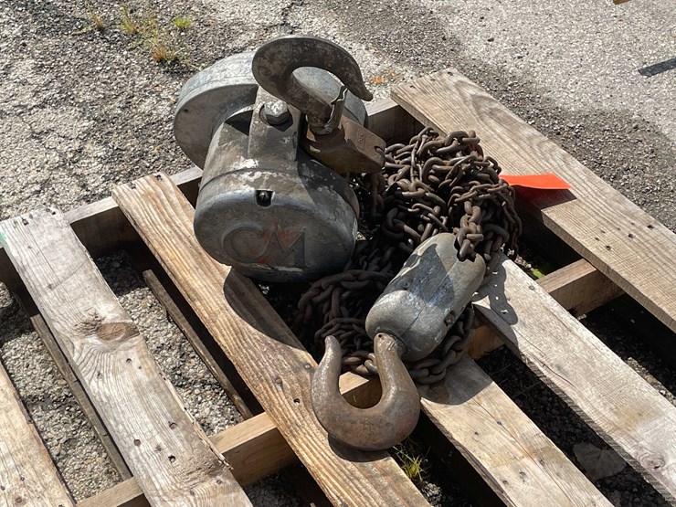 #10544-•-cyclone-3-ton-hoist-image-5