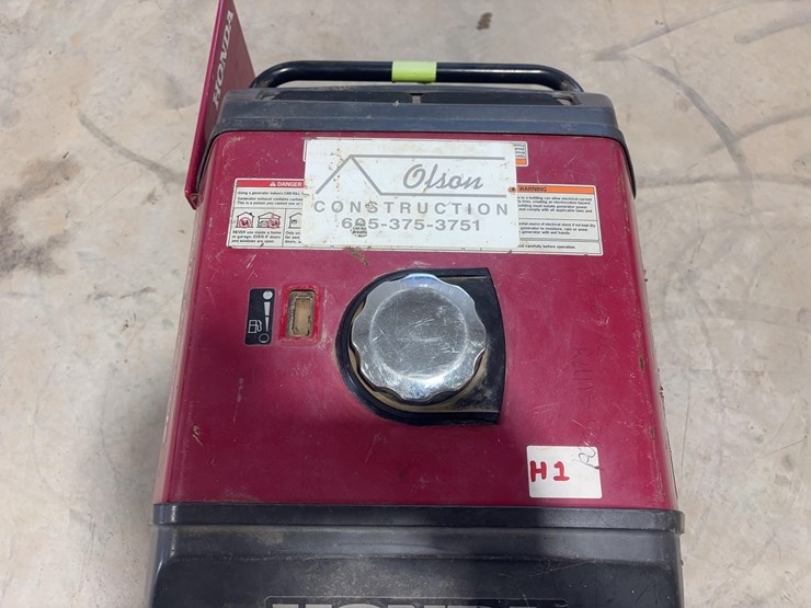honda-eu3000is-image-6