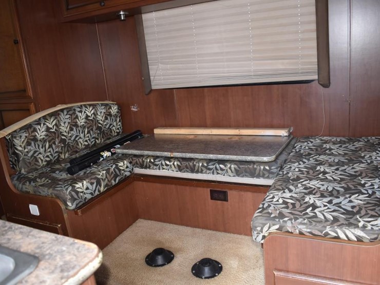 2011-ford-jamboree-sport-motorhome-(vin-#-1fdxe4fs2bdb26416)-(showing-appx-image-14