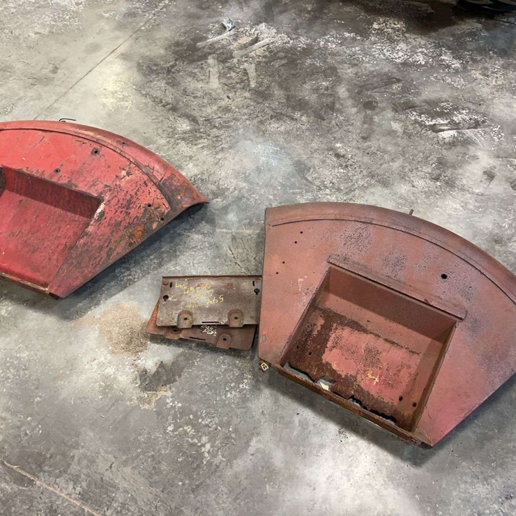 International Harvester 544 Fenders and Battery Holder