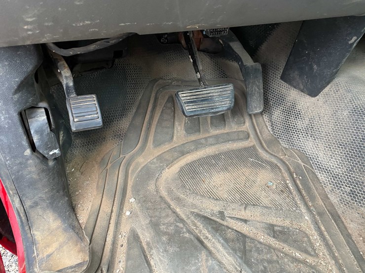 2010-gmc-2500-image-50