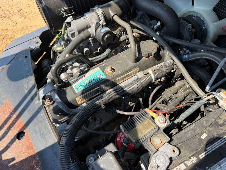 2009-toyota-8fgcu25-image-26