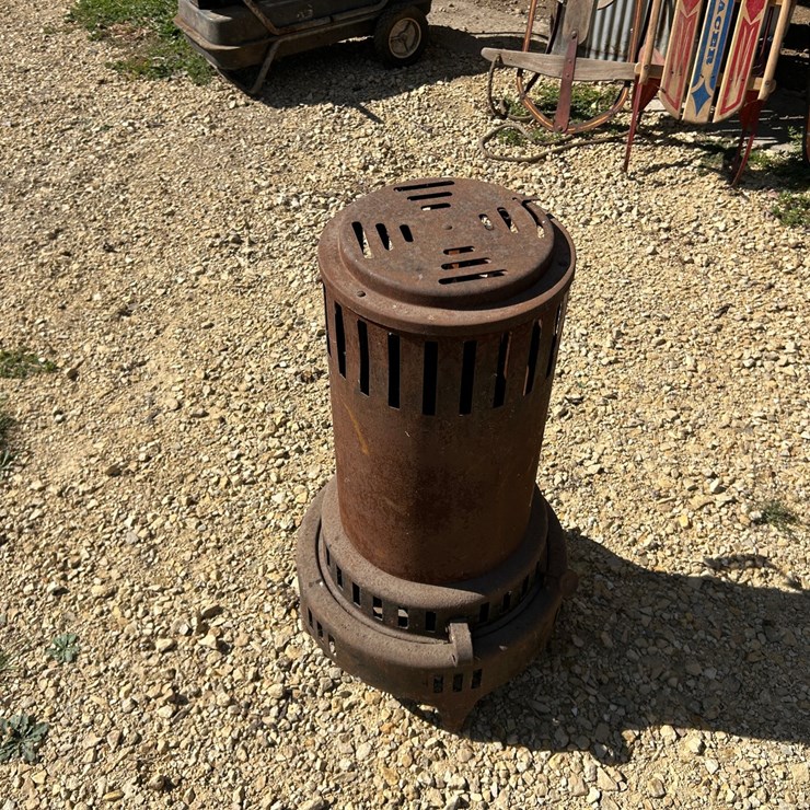 #6271 • Antique Oil Burner