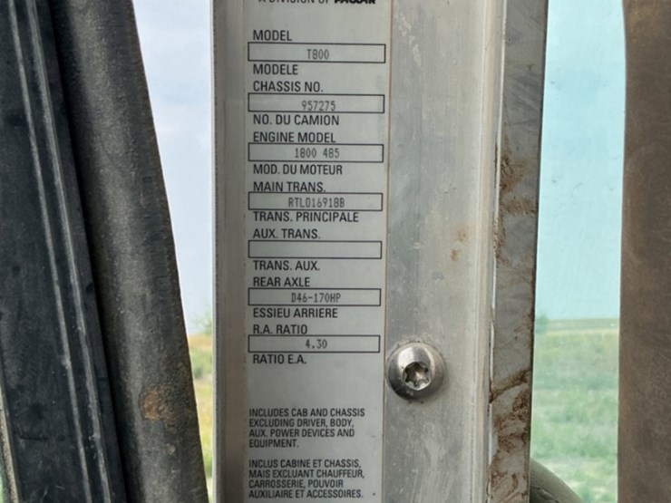 2012-kenworth-t800-image-24