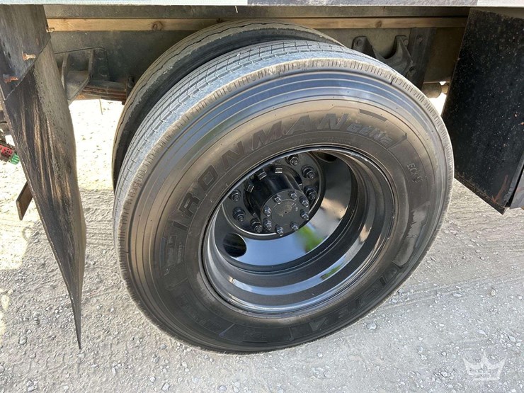2008-ford-f750-image-33