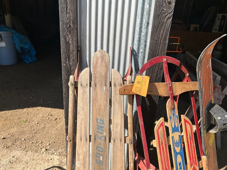 #6270-•-(2)-vintage-runner-sleds-image-5