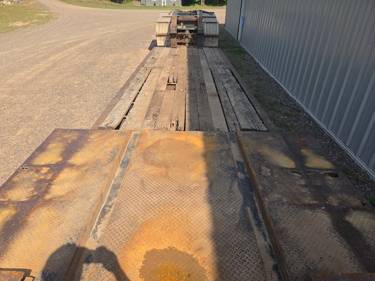 #2948-•-2005-eager-beaver-35gsl-lowboy-trailer-image-29