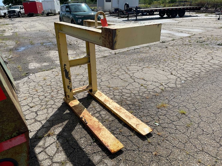 #10536-•-heavy-duty-pallet-fork-attachment-image-5