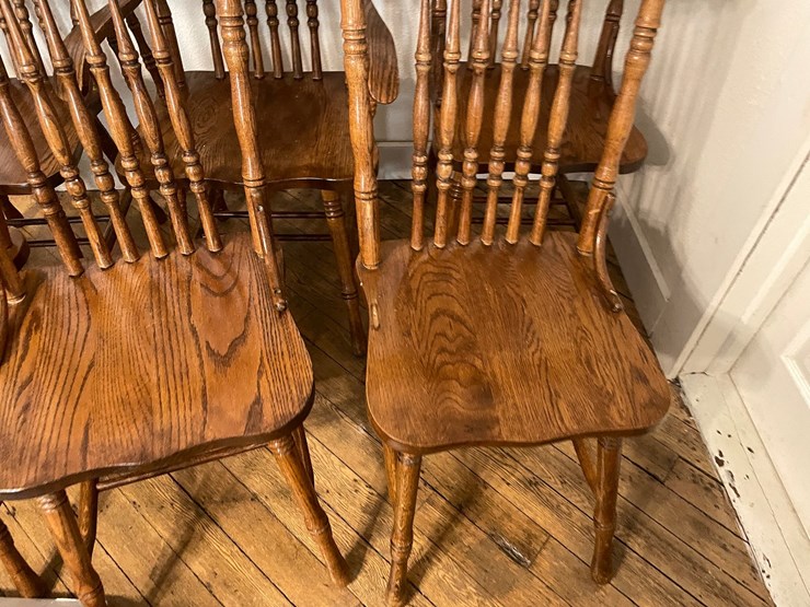 #6245-•-dining-room-table-and-chairs-image-8