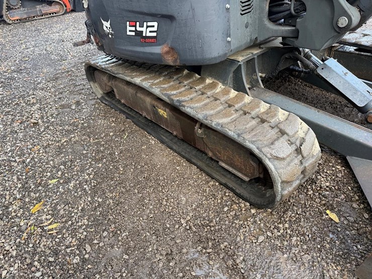 2020-bobcat-e42-image-12
