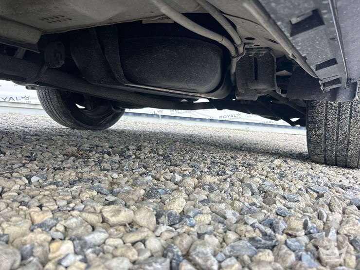 2019-ford-explorer-image-23