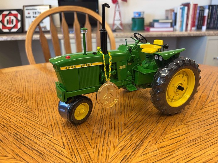 1/16-john-deere-3010-gas-precision-series-#20-image-2