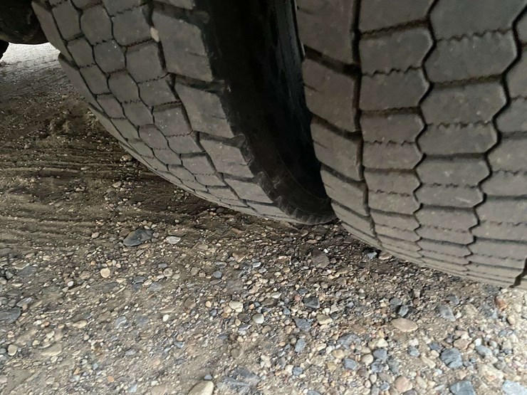 2012-ford-f550-image-22