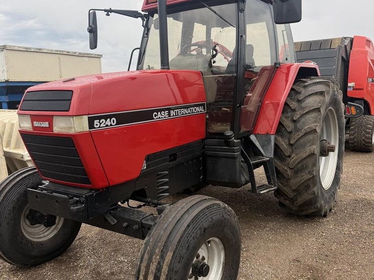 case-ih-5240-image-1