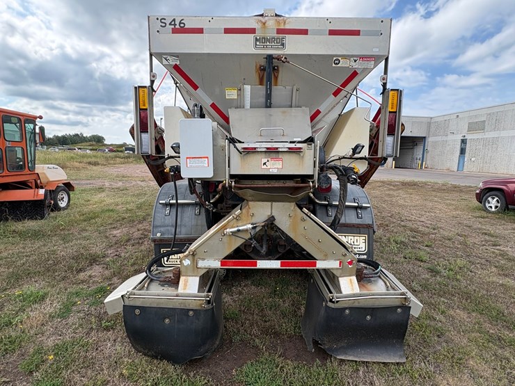 2018-western-star-4700sf-image-4