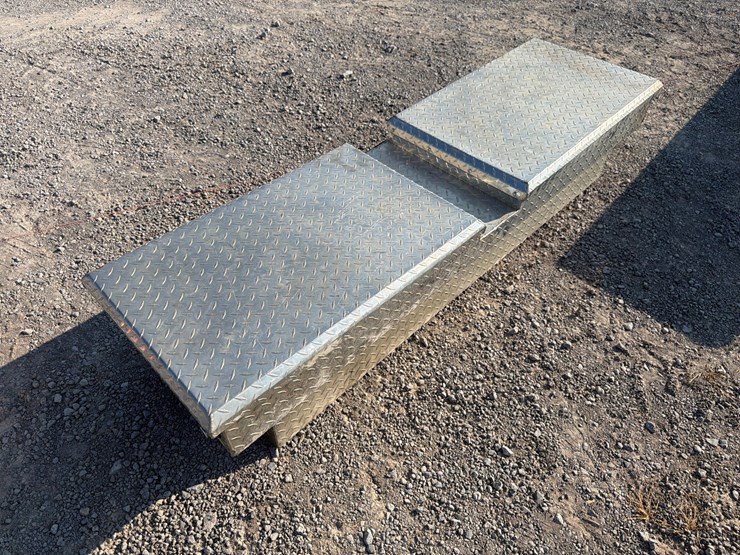 #584-•-tractor-supply-truck-tool-box-image-4