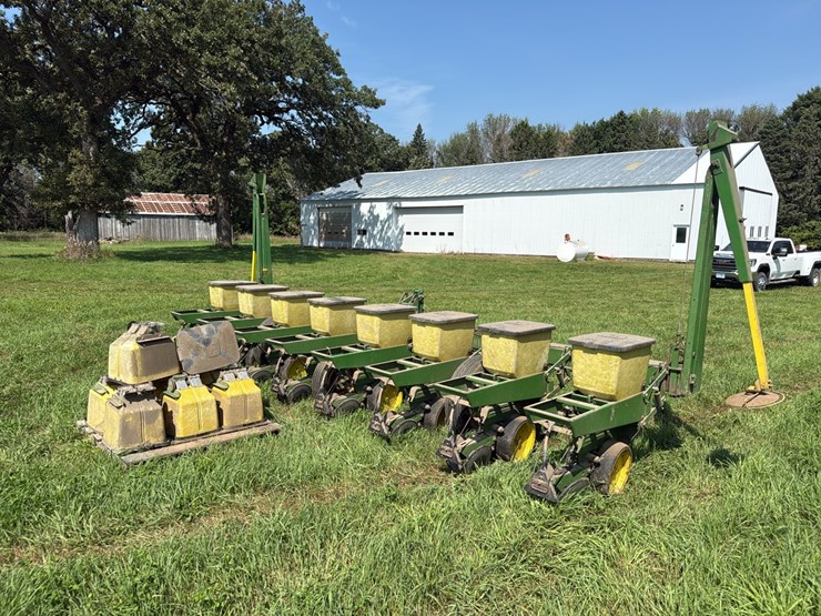 john-deere-7100-image-2