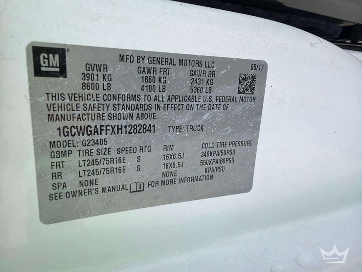 2017-chevrolet-express-2500-image-5