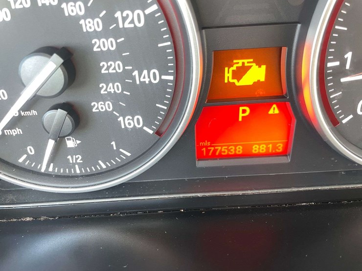 2014-bmw-x1-4-door-mpv-(177,538-miles)-image-26