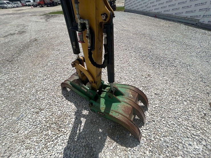 caterpillar-305e2-image-12