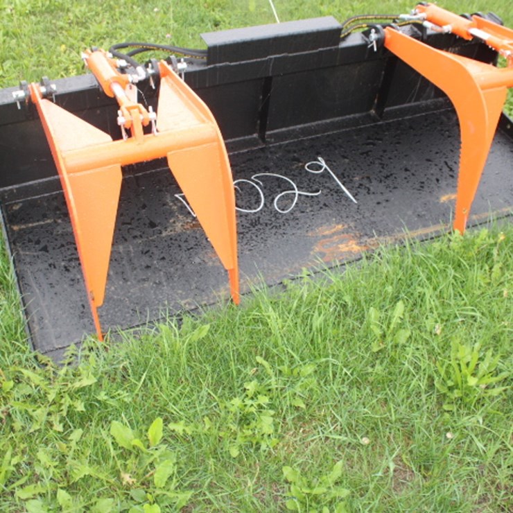 #5029 • skid steer grapple bucket