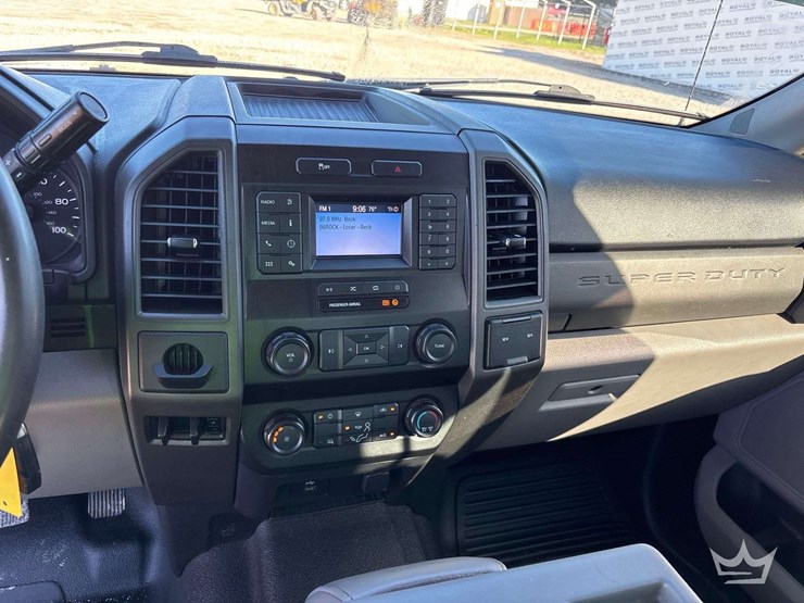 2020-ford-f250-image-14