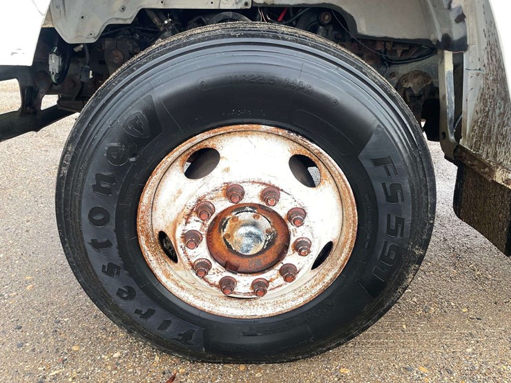 1997-ford-f800-image-18