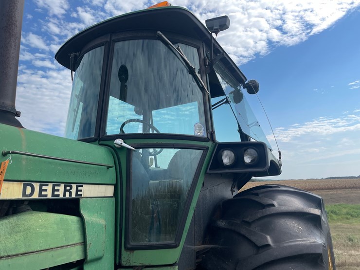 john-deere-4640-image-33