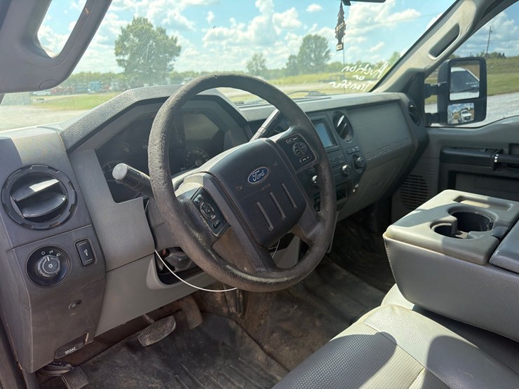 2016-ford-f250-xl-image-15