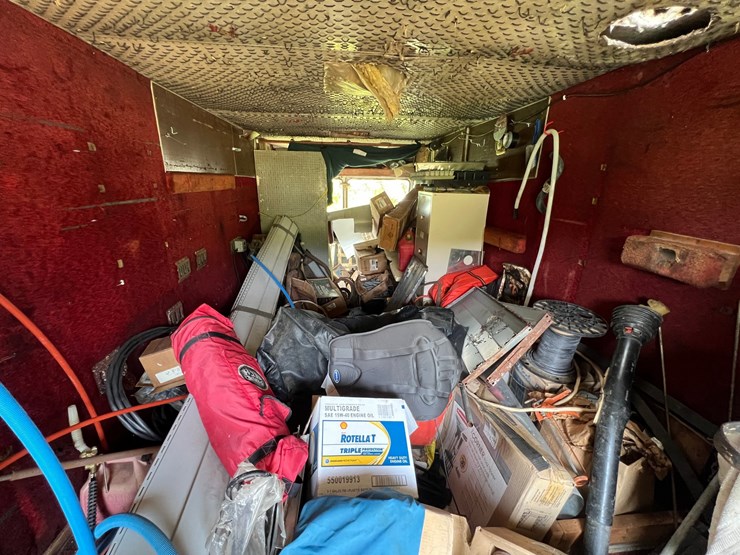 #5682-•-chevrolet-truck-with-contents-inside-image-6