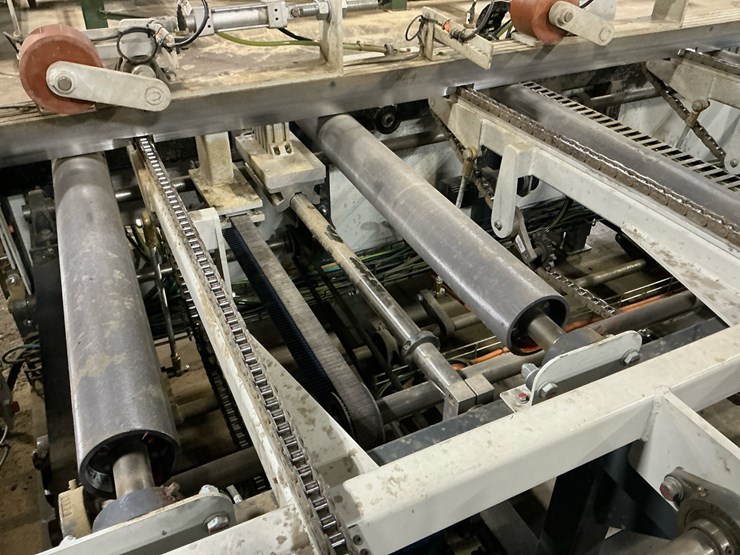 #161-•-weinig-ripmax-optimizing-material-handling-system-image-23