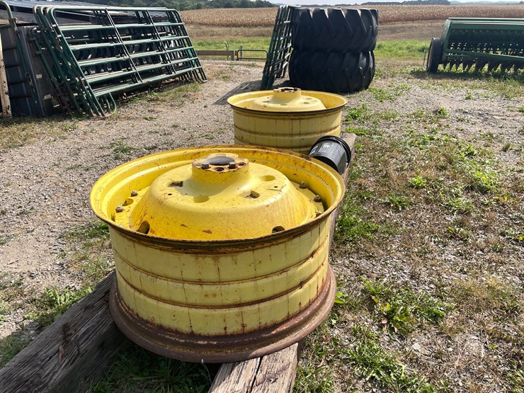 #6216-•-tractor-rims-image-2