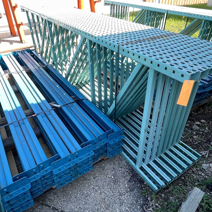 #9006 • Tear Drop Pallet Racking (SHED)