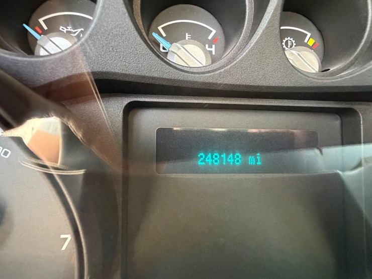 #247-•-2016-ford-xl-f-250-service-truck-image-23