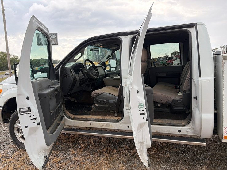 2013-ford-f350-image-38