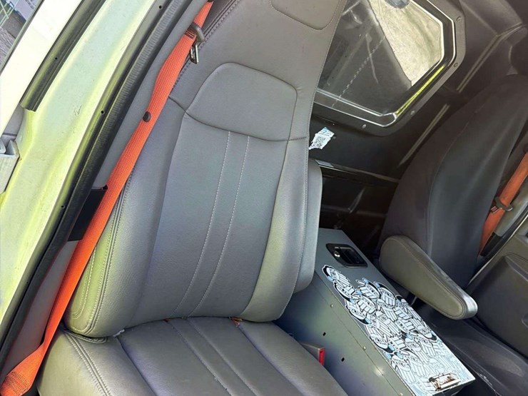 2018-chevrolet-express-g2500-image-20
