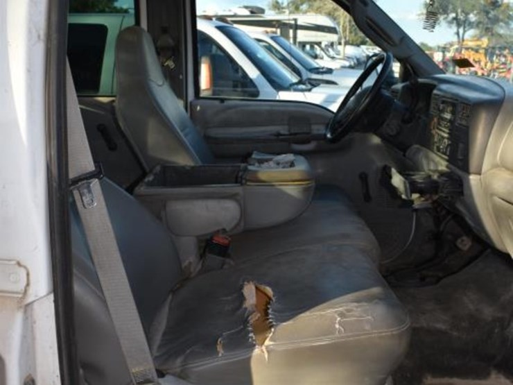 2004-ford-f450-image-8