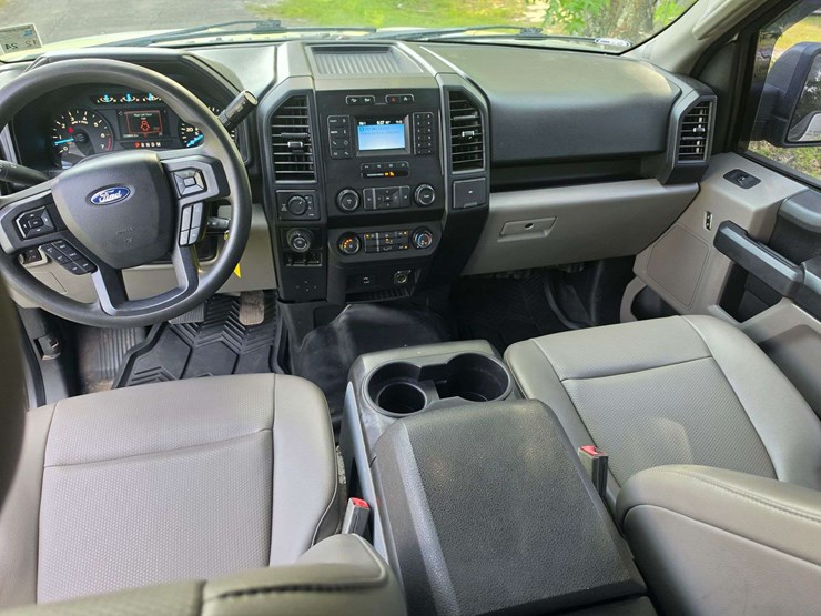 2019-ford-f150-image-29