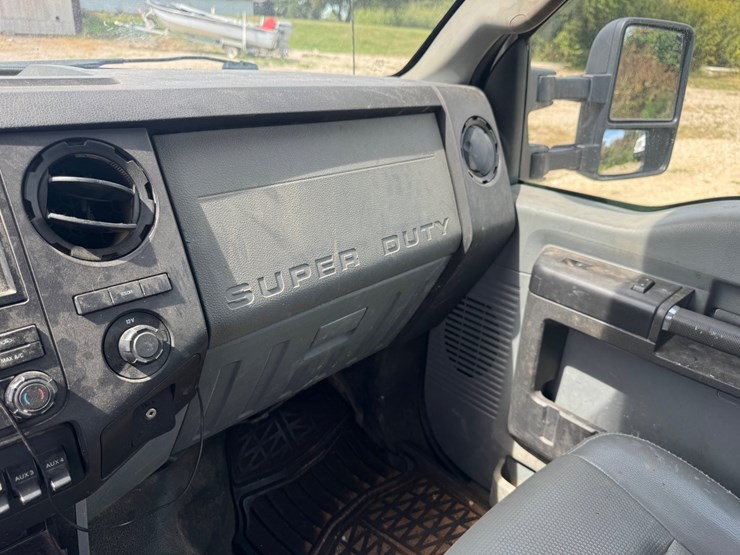 2012-ford-f350-image-52