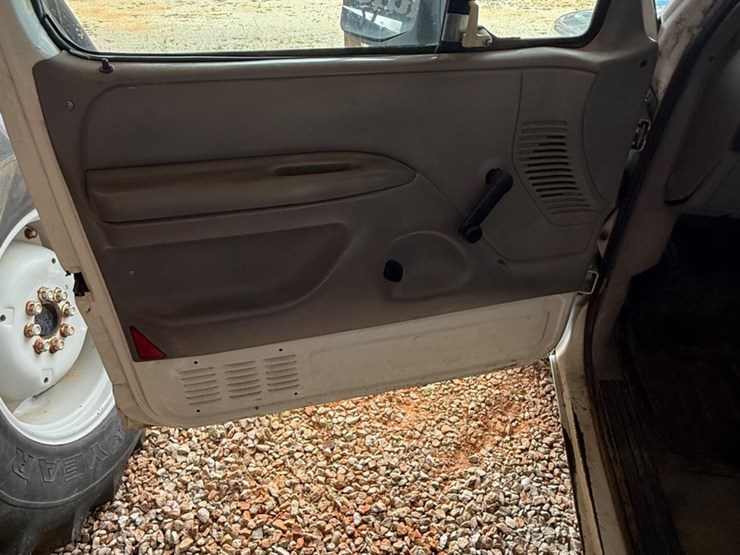 1997-ford-f250-image-8