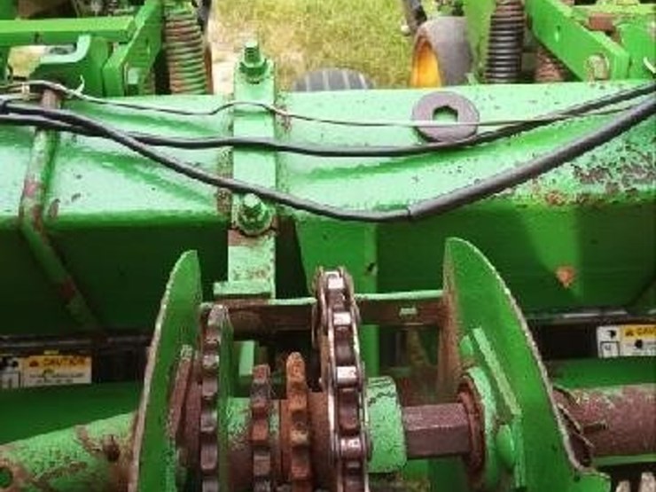 john-deere-7000-image-9
