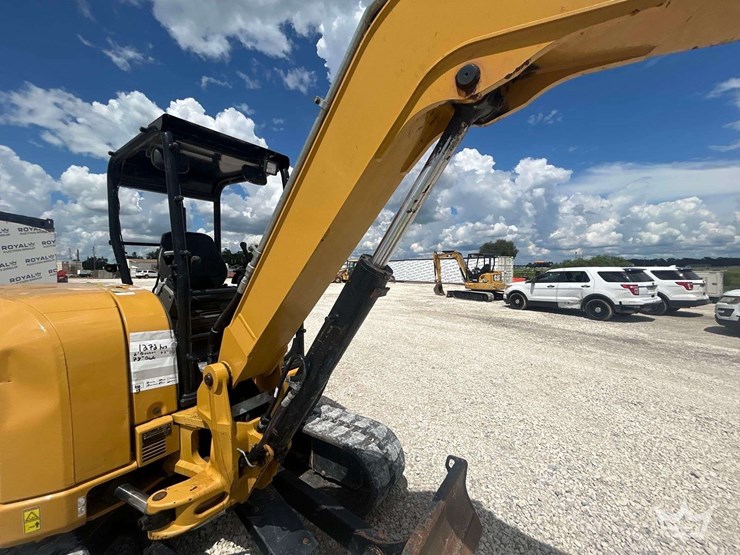 caterpillar-305e2-image-21