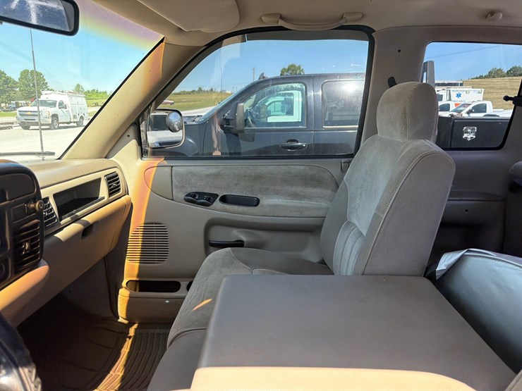 1996-dodge-ram-3500-image-12