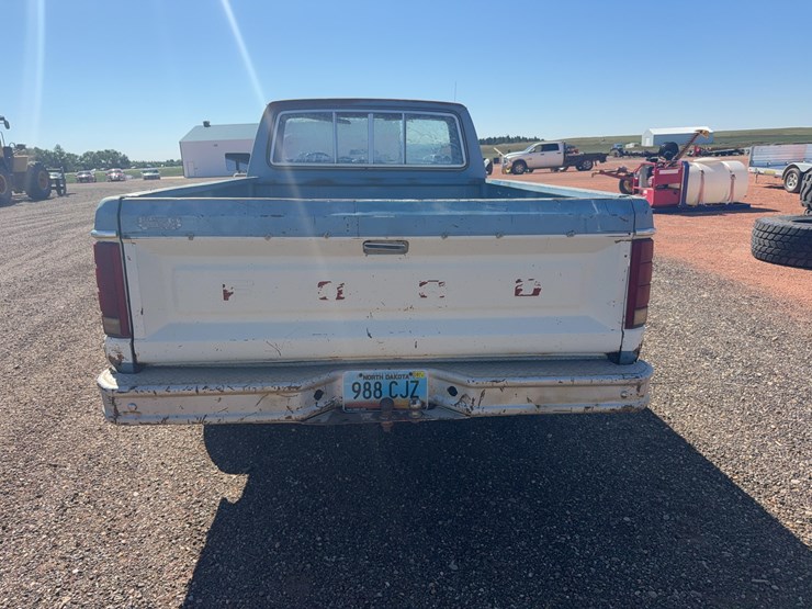 1983-ford-pickup-image-3