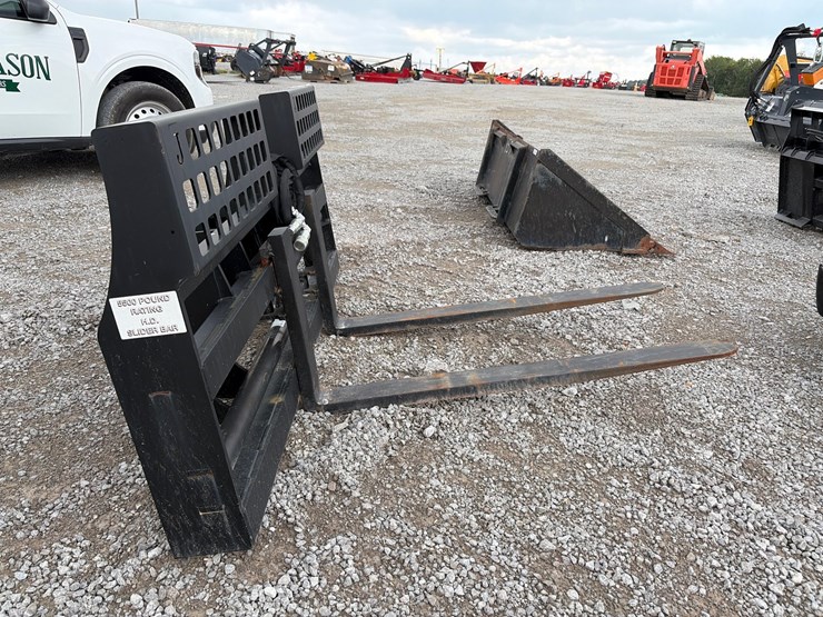 #53-•-jenkins-hyd-pallet-forks-image-4