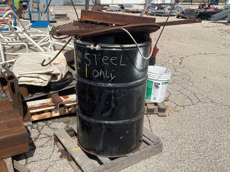 #10610-•-metal-barrel-with-scrap-metal-contents-image-1